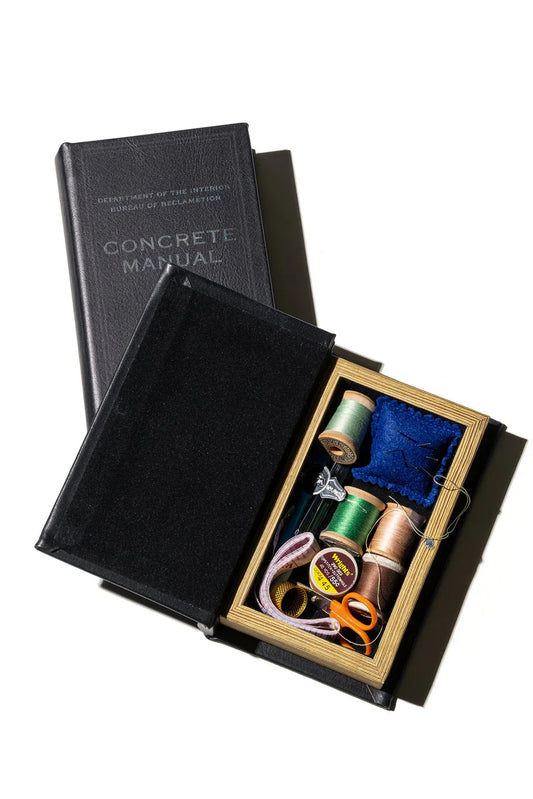 ACCESSOIRE - LIVRE BOÎTE "CONCRETE MANUAL" - MIXTE